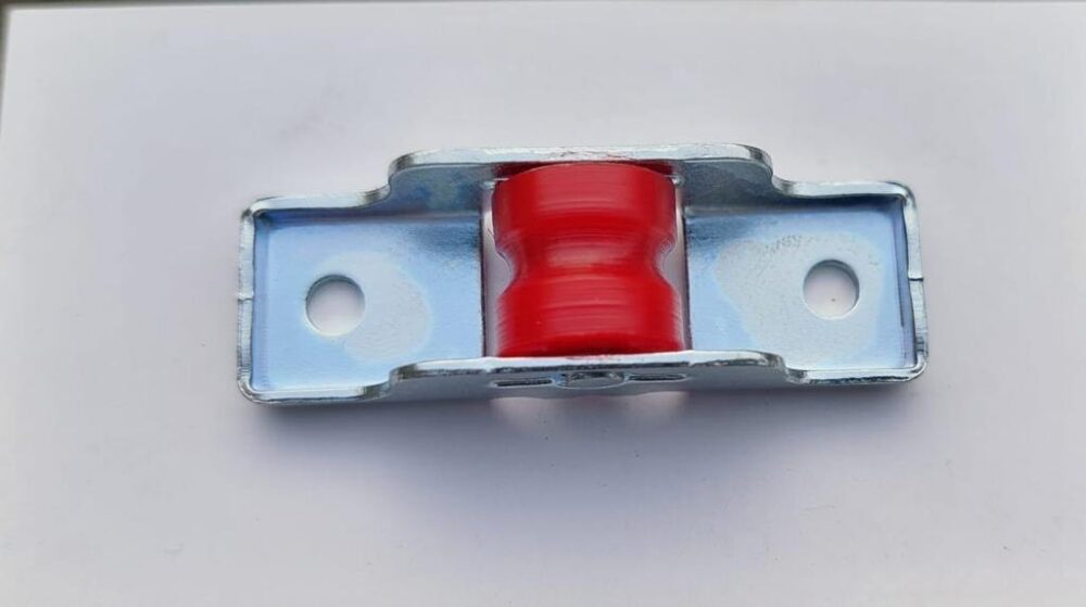 GT-1712 # 16 MM UPVC SINGLE ROLLER WITH : ZERO NEEDAL