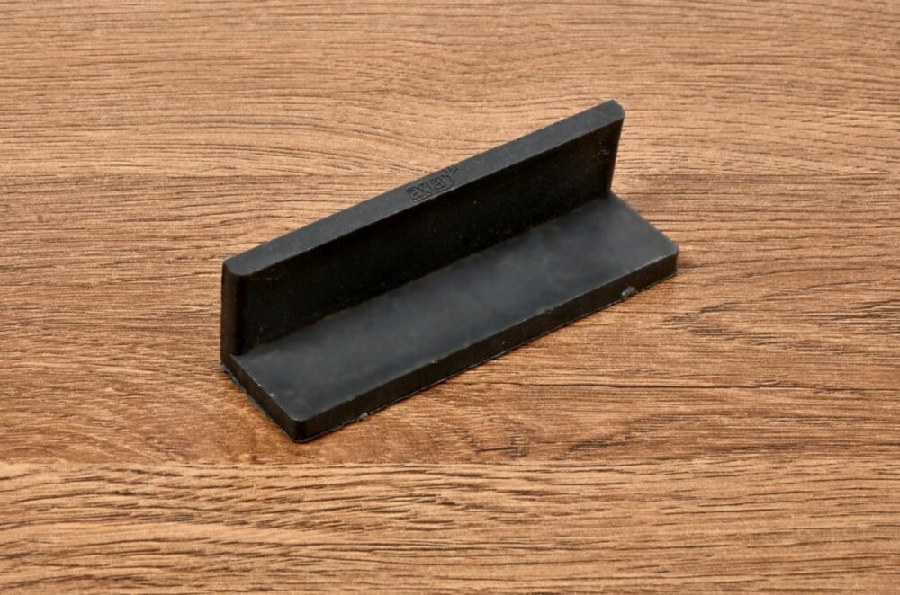 GT-902 # 3 TRACK ANGLE ( 1" * 1" )