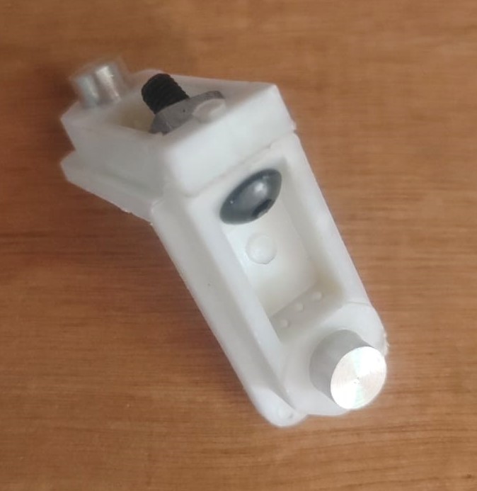 GT-1018 # DOMAL CLIT ( 27 MM ) NYLONE